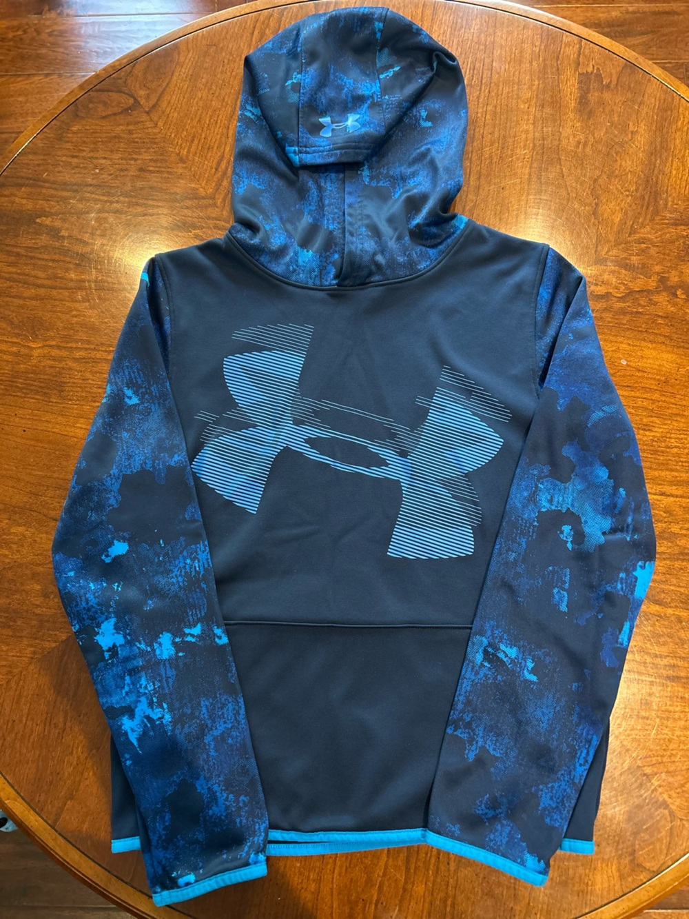 Under Armour Boy’s Navy Blue Graphic Performance Hoodie (XL)
